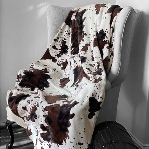 Brand New throw flannel super soft blanket Cow print sofa bed kids & adult 50*60